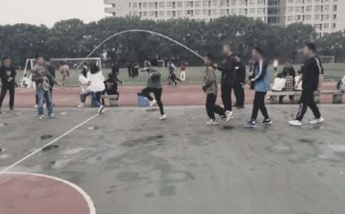 美丽的塑胶操场素材作文