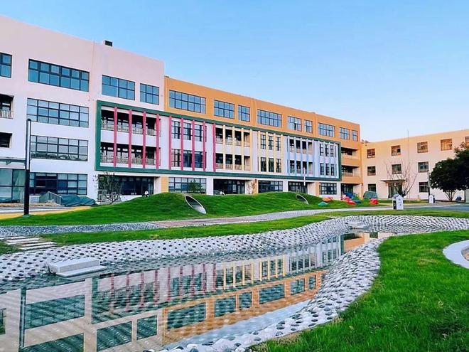 竞技宝官网“家门口”的幼儿园焕新上线啦！