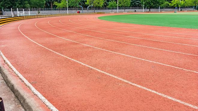大学塑胶跑道和小学塑胶跑道的区别(图6)