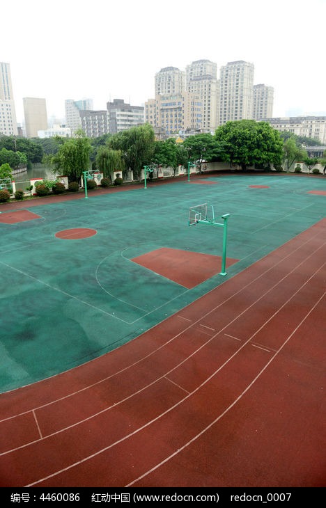北京教委摸排塑胶操场问题操场开学前需恢复到位